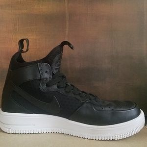 Black leather Nike Air Sneakers